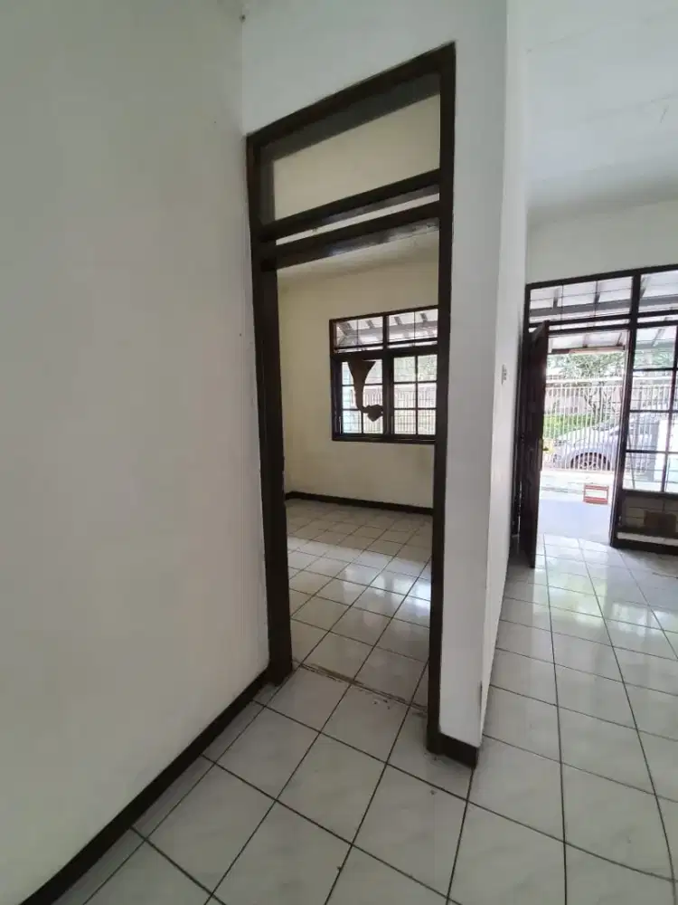 Dijual / disewakan rumah luas nyaman di Kopo permai Bandung