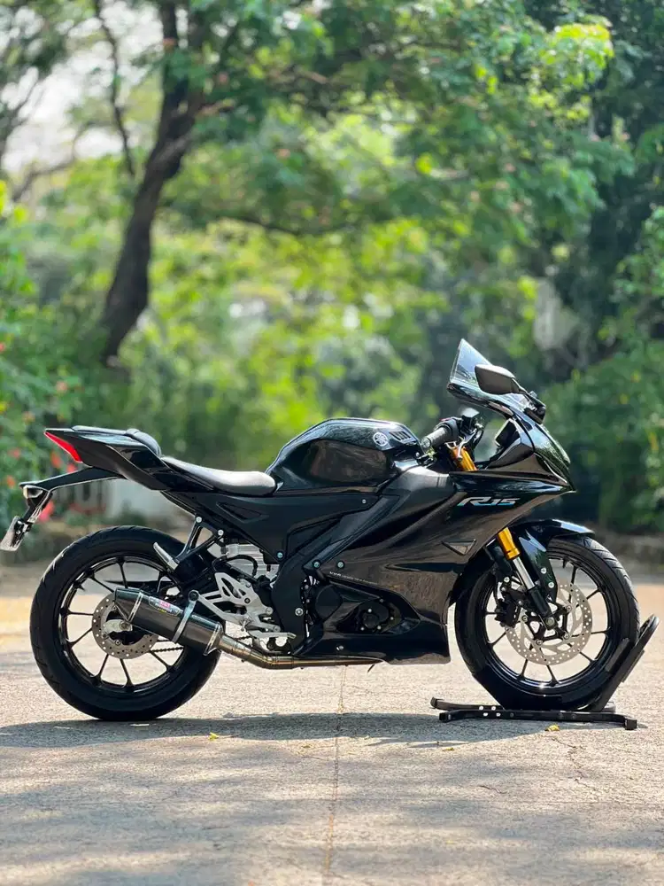 YAMAHA YZF R15 V4 BLACK 2022 KM LOW PAJAK HIDUP SIAP GASPOL