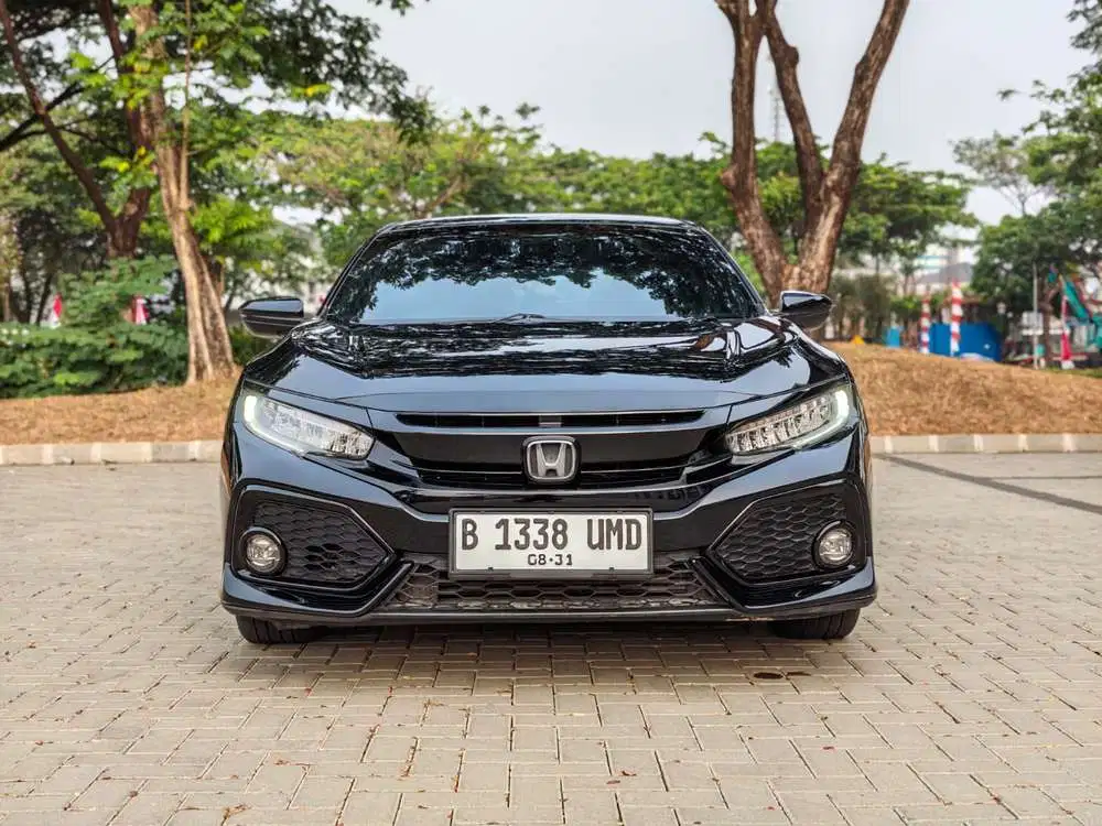 HONDA CIVIC 1.5 RS HATCHBACK AT 2019 - SIAP PAKAI & LOW KM