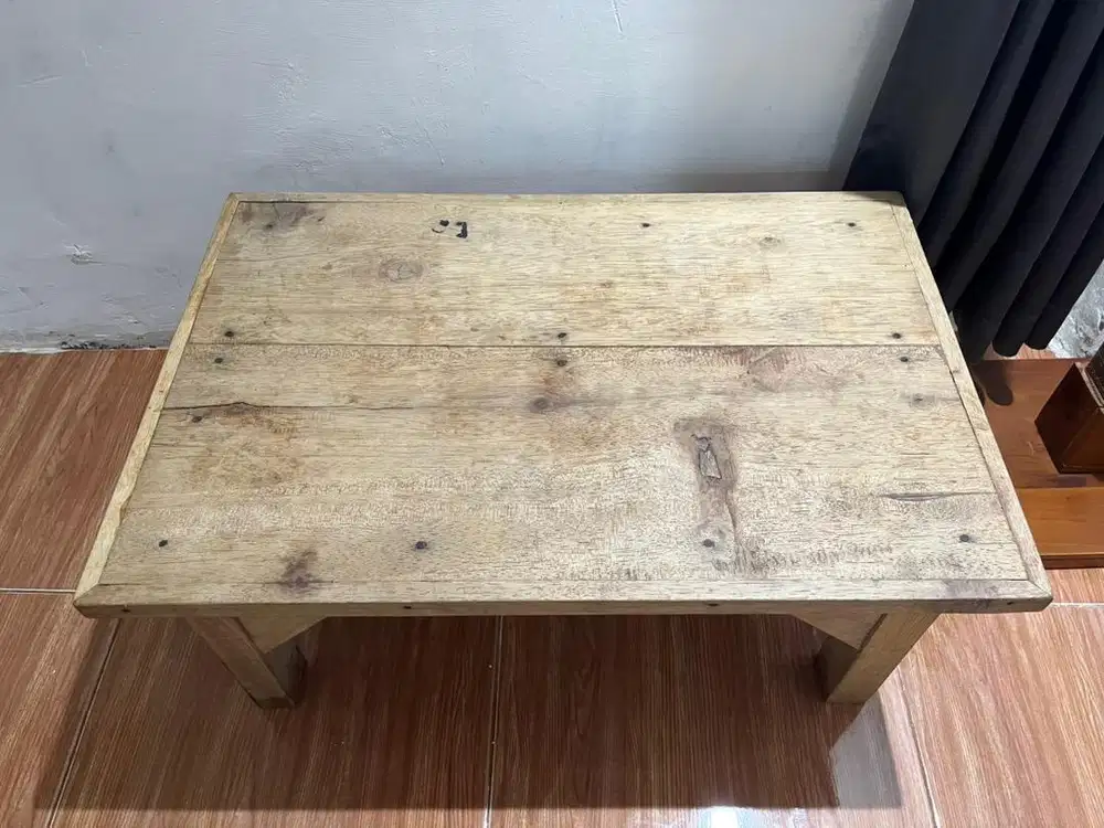 Meja ngaji/belajar