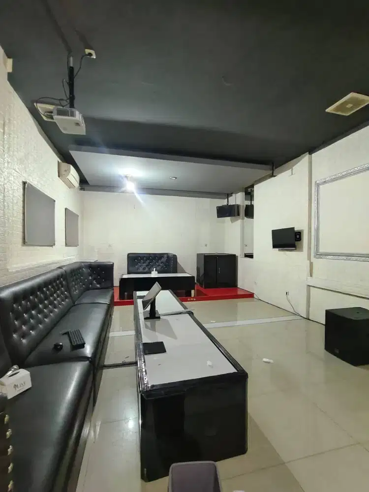 Disewakan Gedung 2 Lantai Cocok Untuk Usaha di Soekarno Hatta Bandung