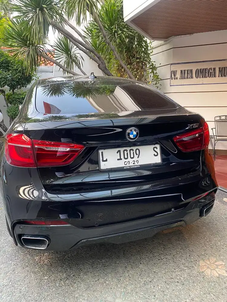 BMW X6 Drive 3500cc hitam 2016 (L) Terawat dari baru