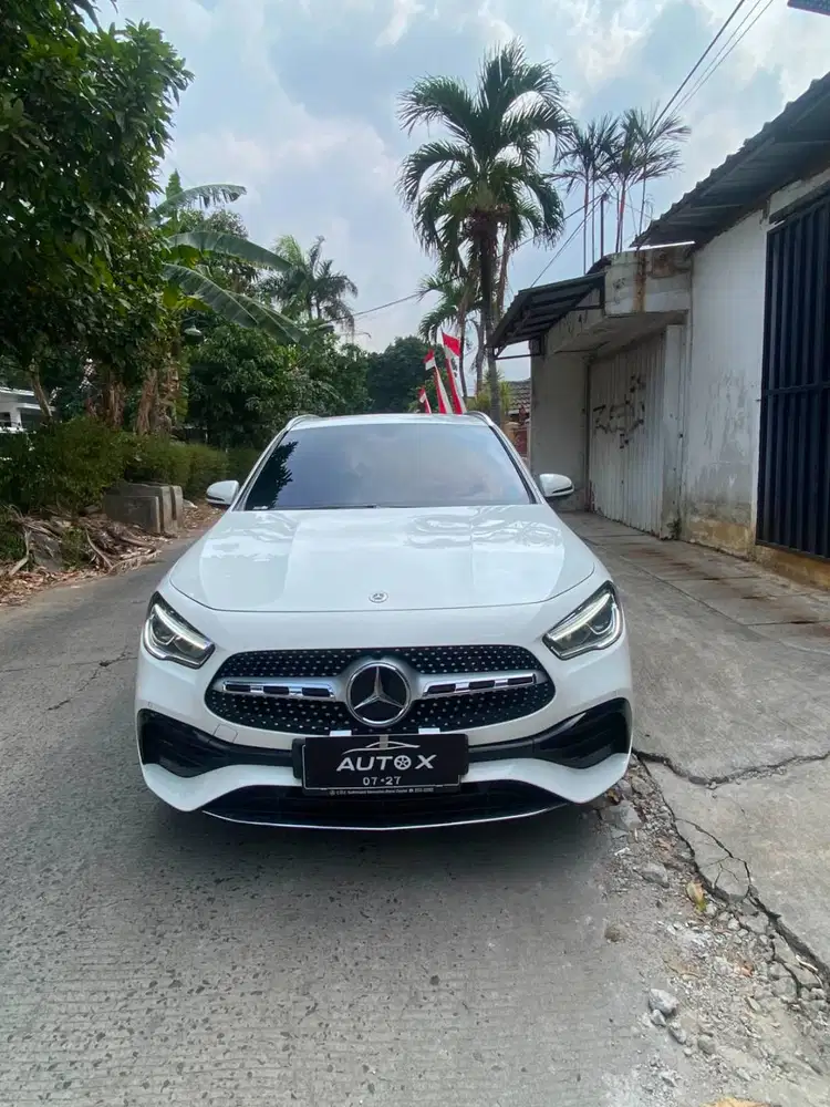 MERCEDES-BENZ GLA 200 AMG LINE MBUX 1.3 TURBO NIK 2022