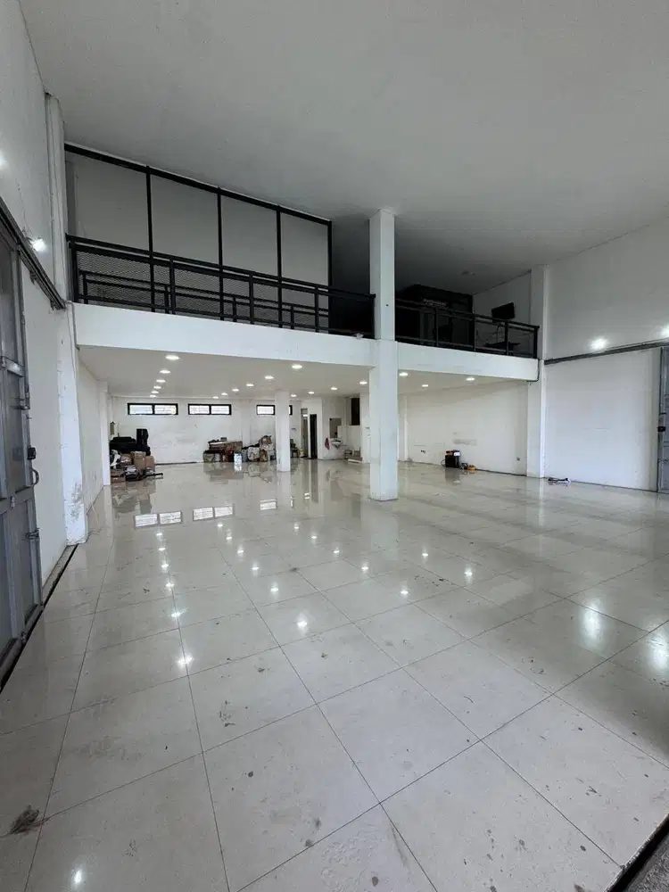 Disewakan Ruko Siap Pakai di Jalan BKR Bandung