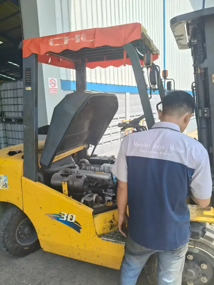 Di butuhkan Helper mekanik