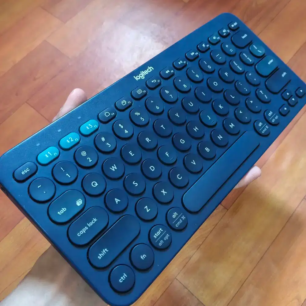 Keyboard Logitech K380