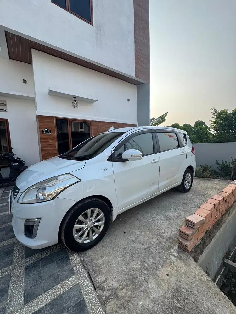 Ertiga Matic 2015