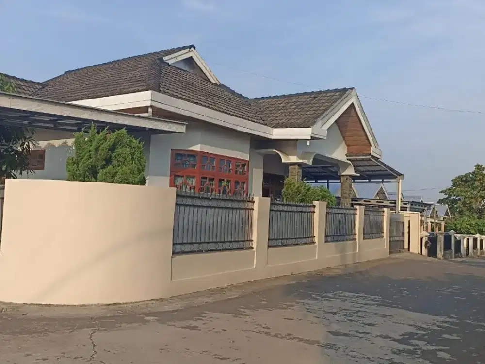 DIJUAL RUMAH SIAP HUNI FURNISH JALAN TANJUNG SARI 2 PALEMBANG