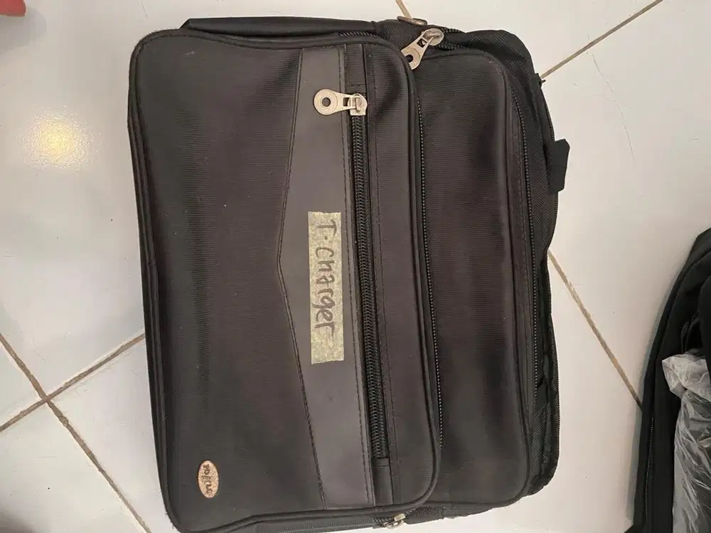 tas laptop merk polo
