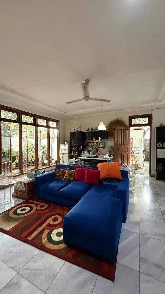 HOT SALE!!! Rumah Dijual di Bintaro Sektor 3, LB 500 m² dengan 5+1 KT