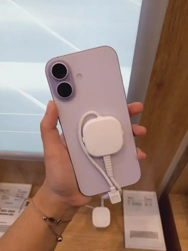 iPhone 17 Basic – Barang Baru