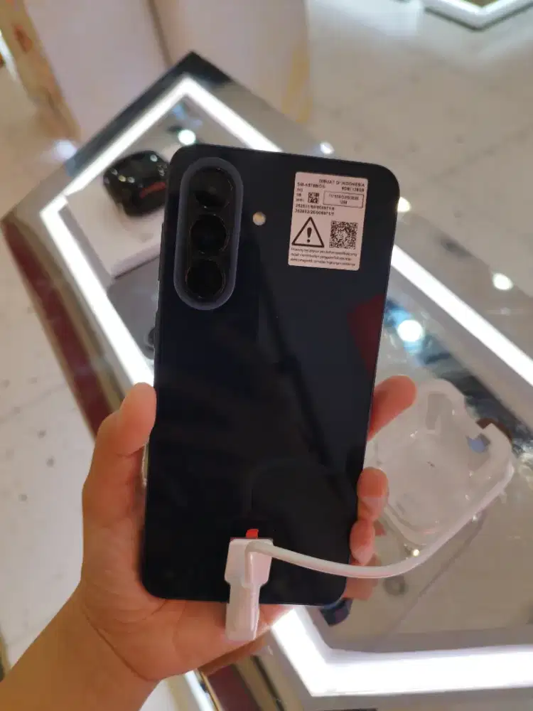 SAMSUNG GALAXY A57 5G cicilan 0% bunga 0% DP free adapter