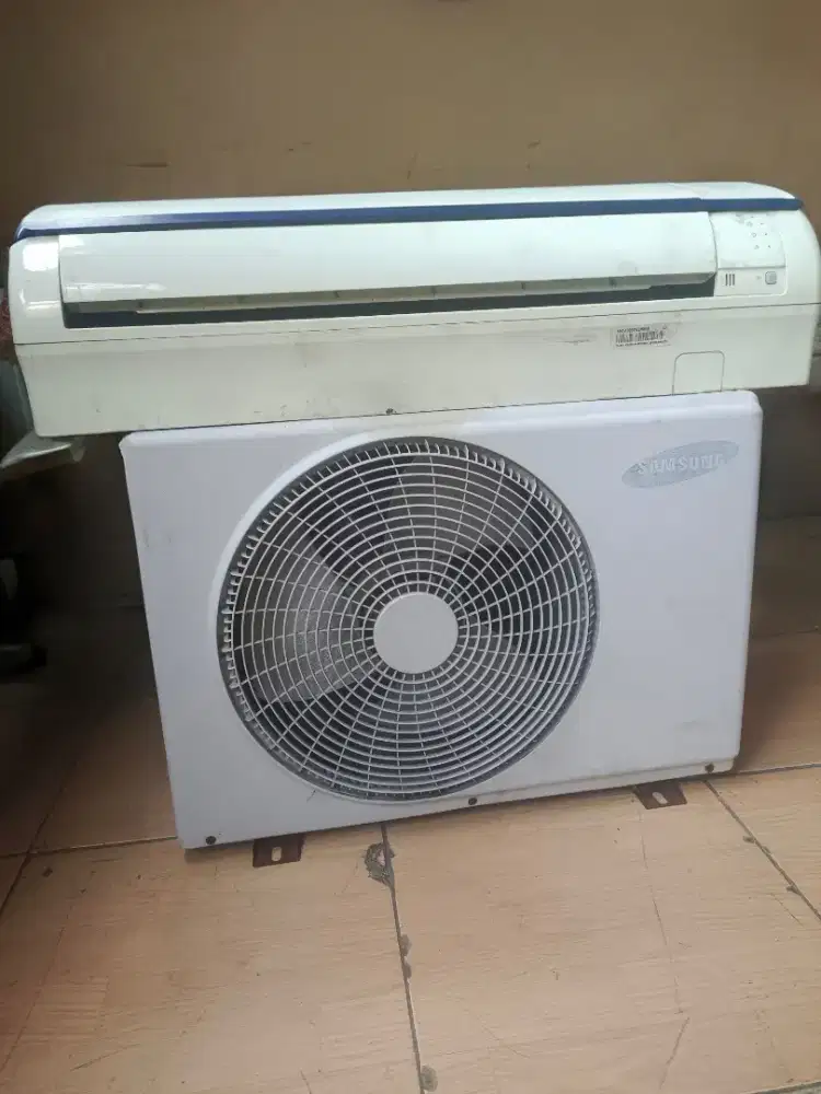 Jual meja meeting + Ac samsung 1Pk
