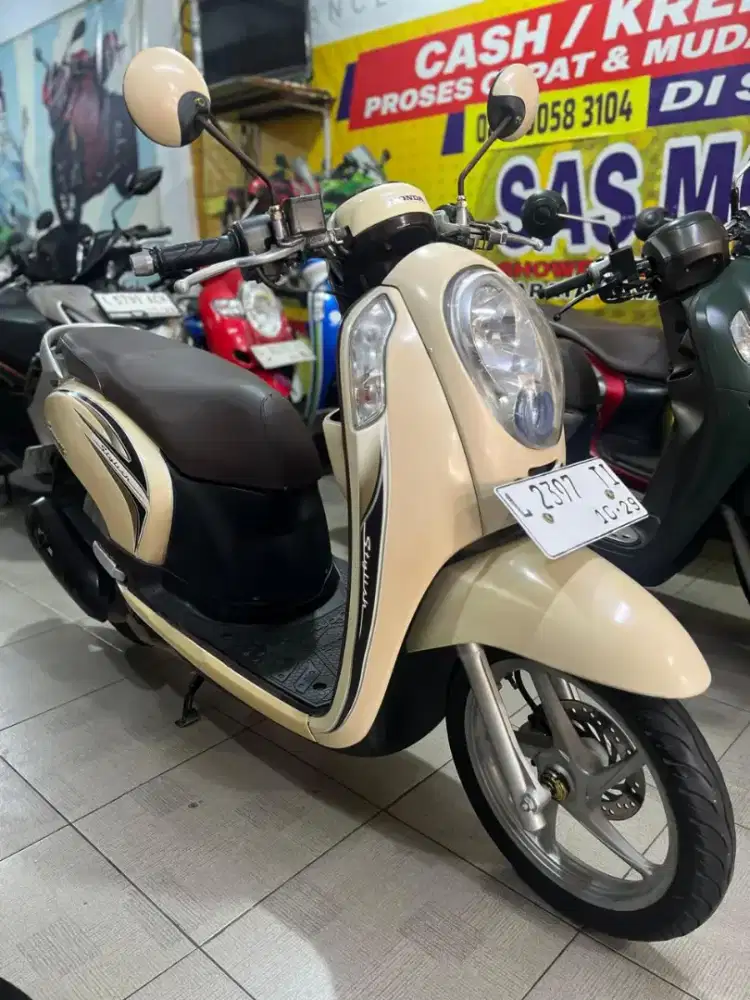 HONDA SCOOPY 2014 SAS MOTOR JL. BARATAJAYA 19 NO 5