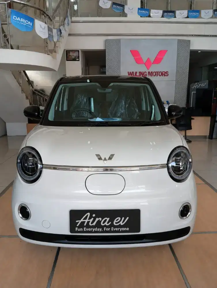 WULING AIRA EV 301 KM STOCK READY