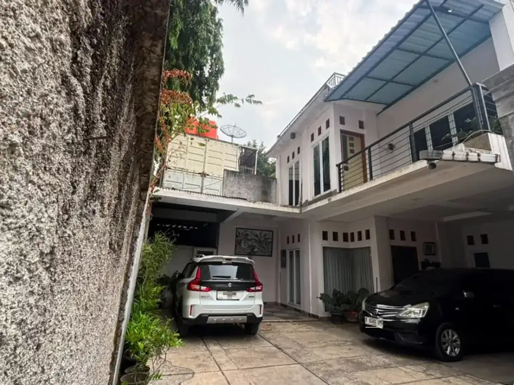 Di Jual Rumah Luas 2.5 Lantai di Cipete Selatan, Cilandak, Jakarta Selatan