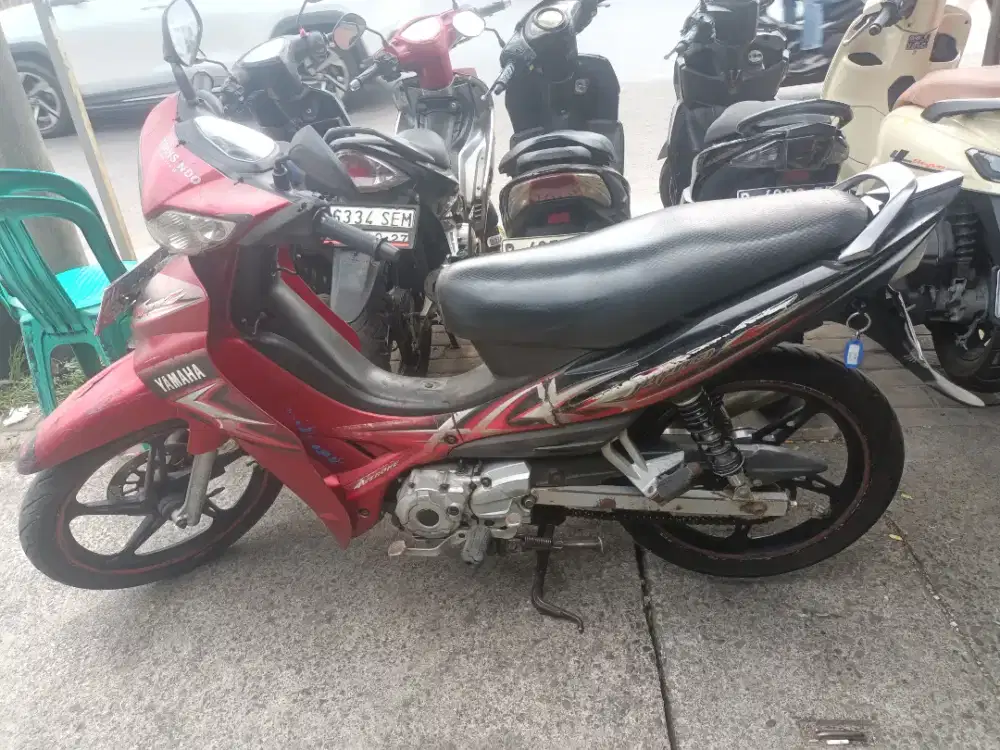 Jupiter Burhan 2006 cat strip original cat bule2 mesin halus
