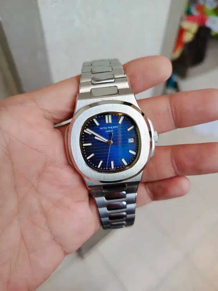 Jam Tangan Patek Philippe Nautilus Blue Dial Automatic