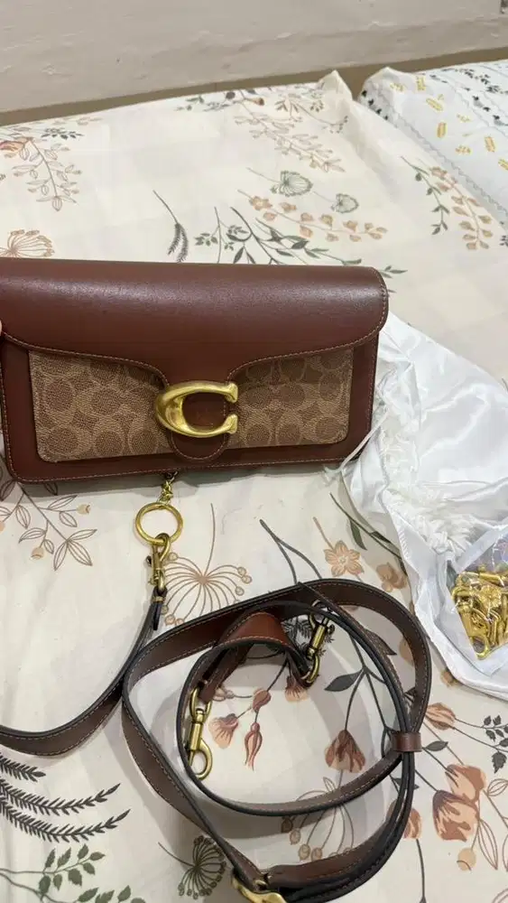 jual tas coa*h tabby 26