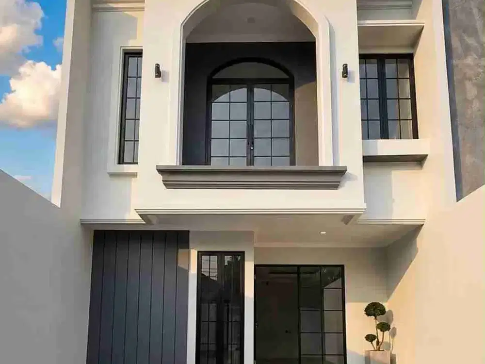 For Sale American Classic House