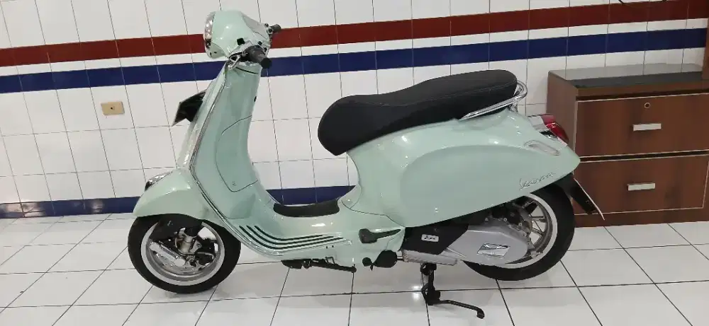 VESPA PRIMAVERA ABS ISTIMEWA SCOOTER MATIC ANTIC TH 2024