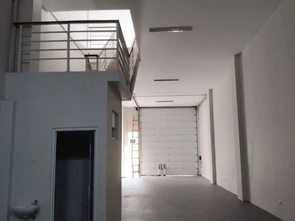 DISEWAKAN Gudang Baru di Bizpark Commercial Estate, Cakung, Jakarta Timur