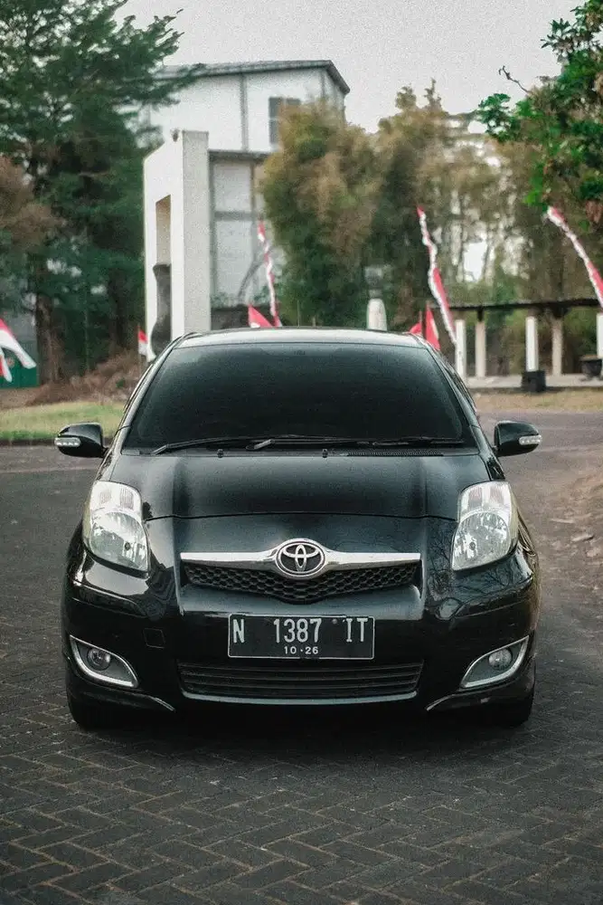YARIS E 2009 MATIC
