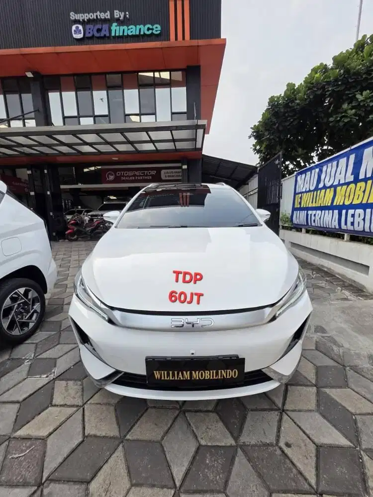 BYD M6 Superior Captain Seat Matic Tahun 2025 Kondisi Mulus Terawat