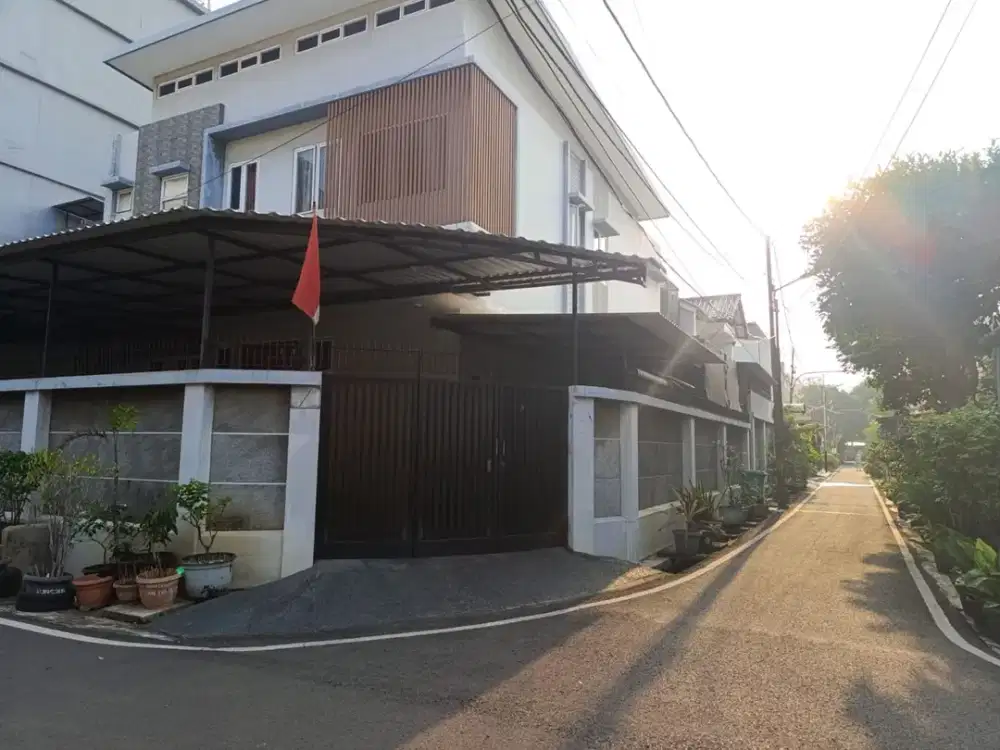 Rumah Hook SHM didaerah Gambir Jakarta Pusat