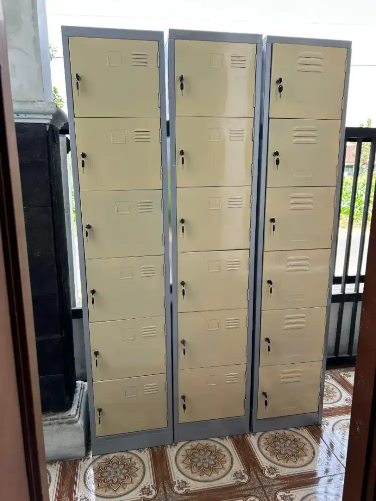 Loker besi 6pintu brother dan vip