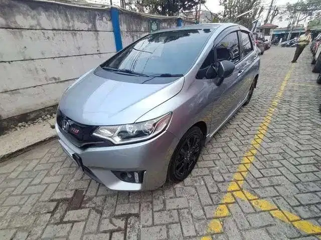 TERMURAH Honda Jazz 1.5 RS Bensin-AT 2017 SML B