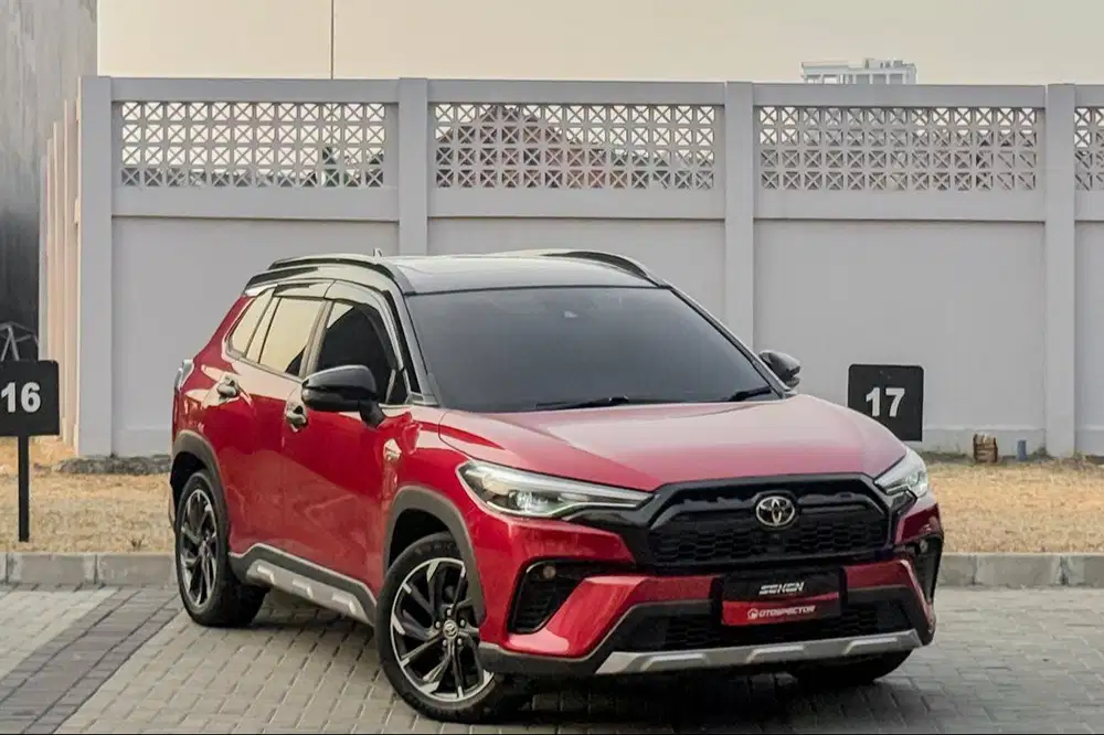 Toyota Corolla Cross 1.8 Hybrid GR Sport Sunroof AT Matic 2023 Merah