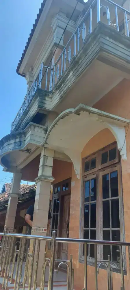 Rumah dua Lantai siap huni
