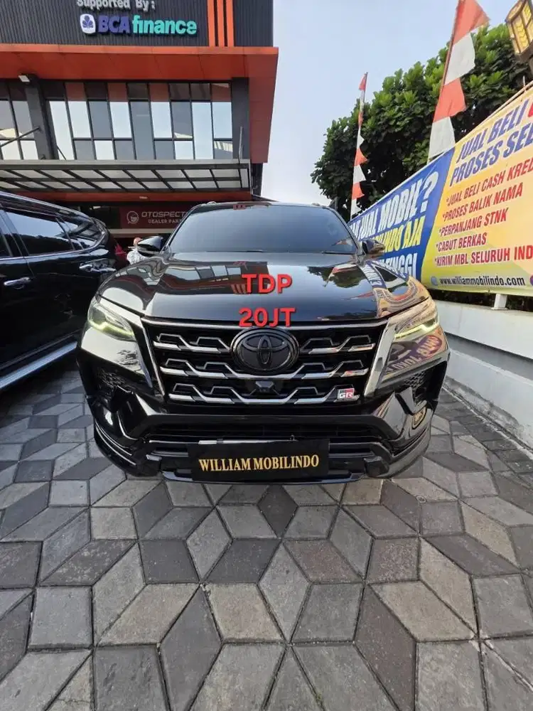 Toyota Fortuner GR 2.8 Matic Tahun 2022 Kondisi Mulus Terawat Istimewa
