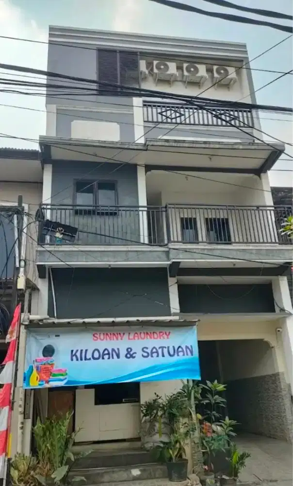 Jual rumah kost