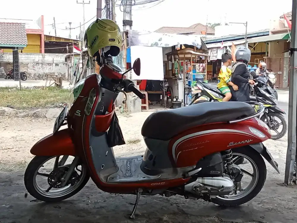 Honda Scoopy 2016