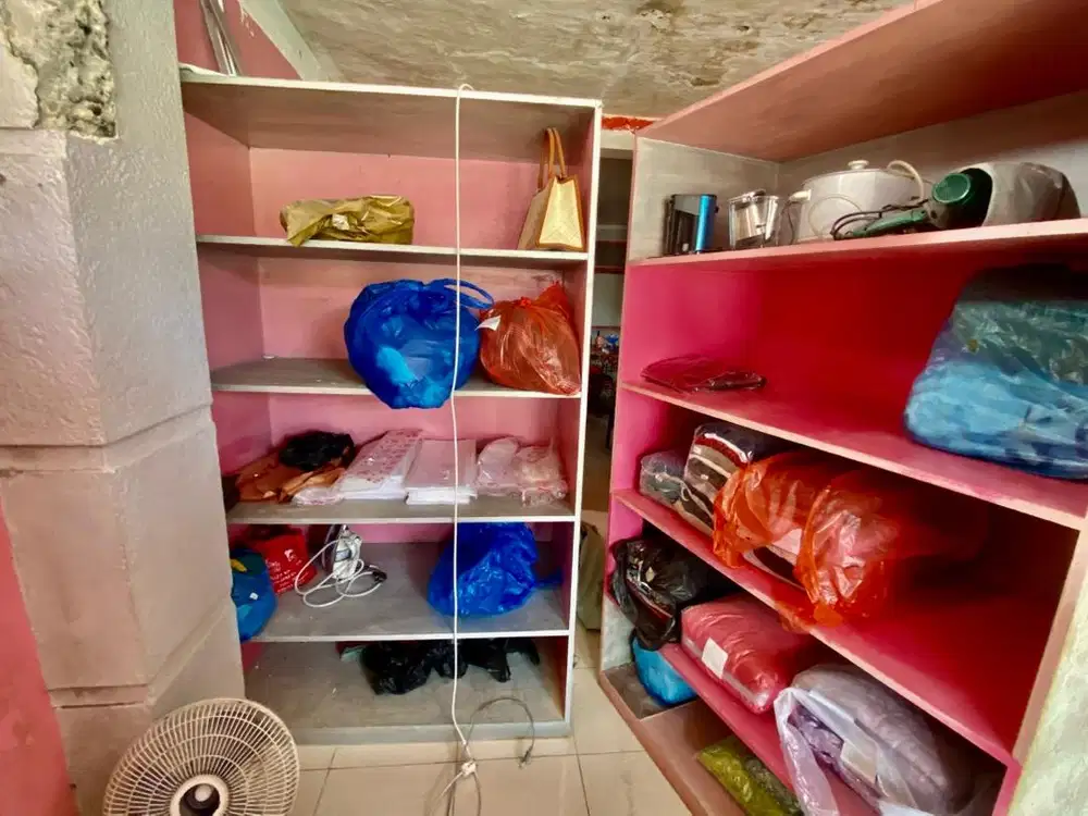 Rak Pakaian Laundry