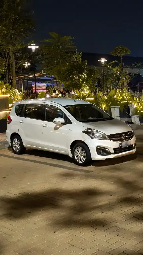 Suzuki Ertiga GX Manual 2016 Putih MT 1.4