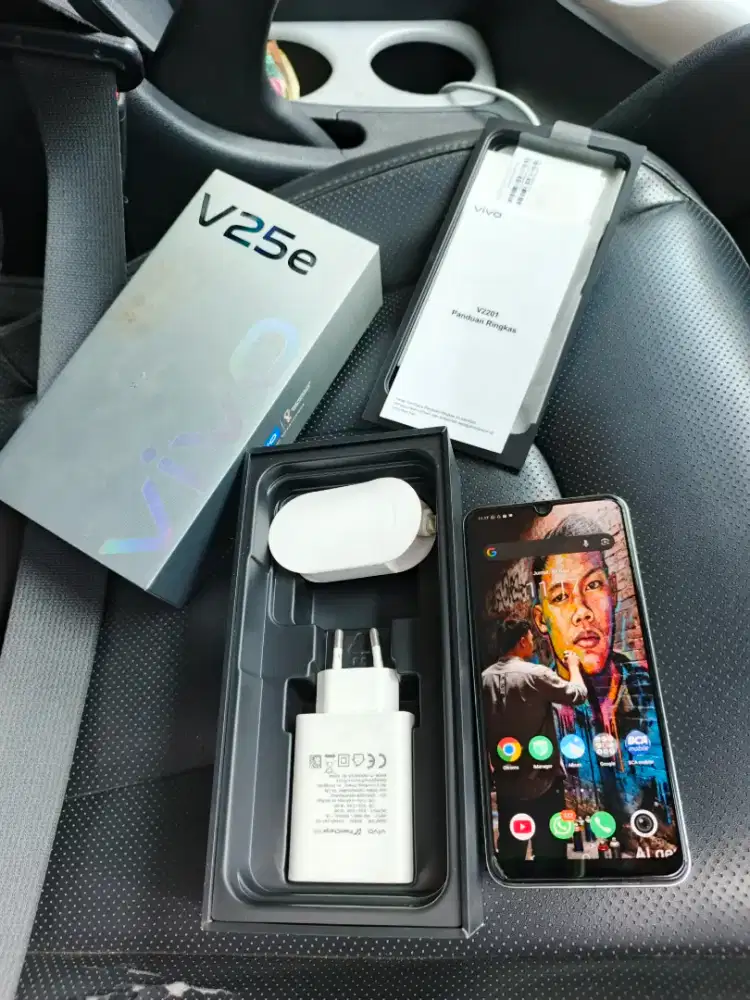 Handphone vivo V25e 8/256 NFC Fullset Bonus Powerbank