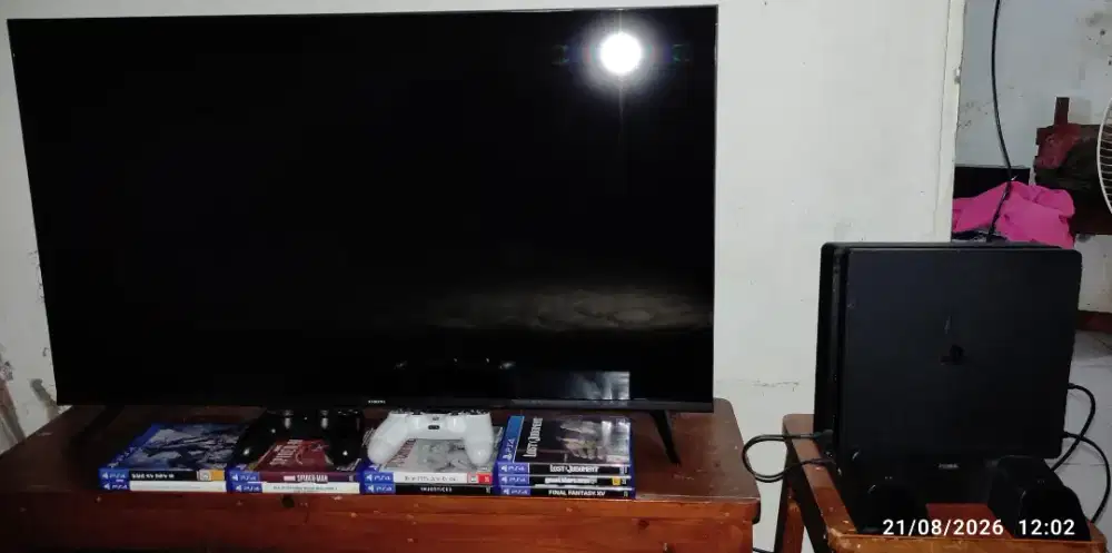 Dijual 1 set ps4 slim dan xioami tv A 43 FHD 2026 kondisi sangat mulus