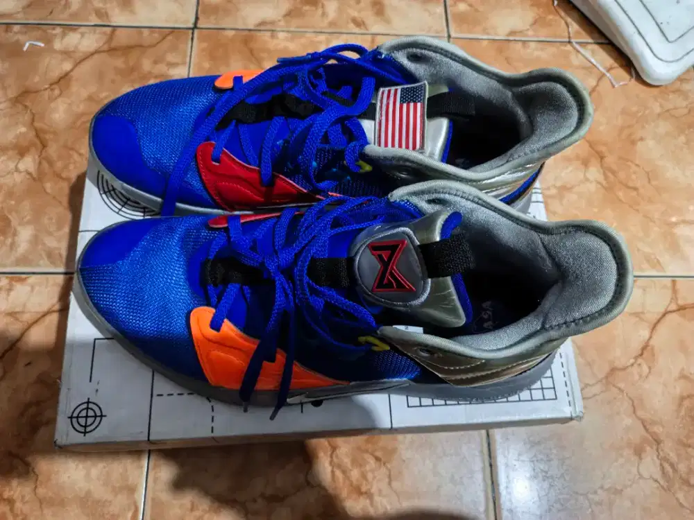 Sepatu merek Paul George 3(palmdale) harga 500.000 rb