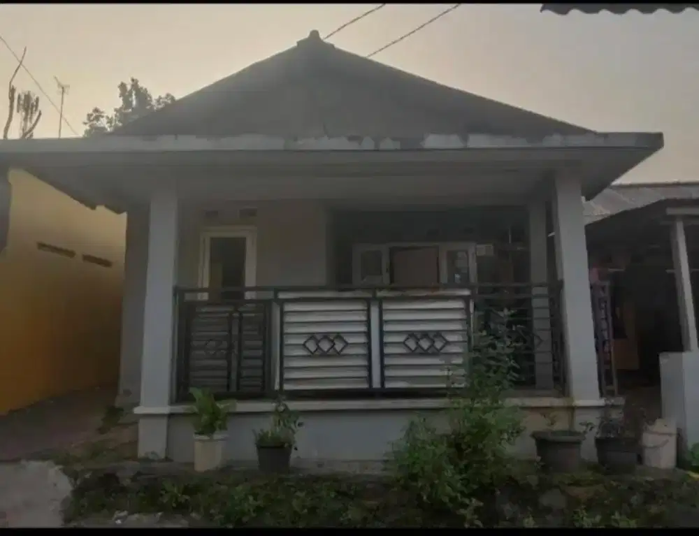 Rumah second dijual murah Tapos 70m²(350jt)