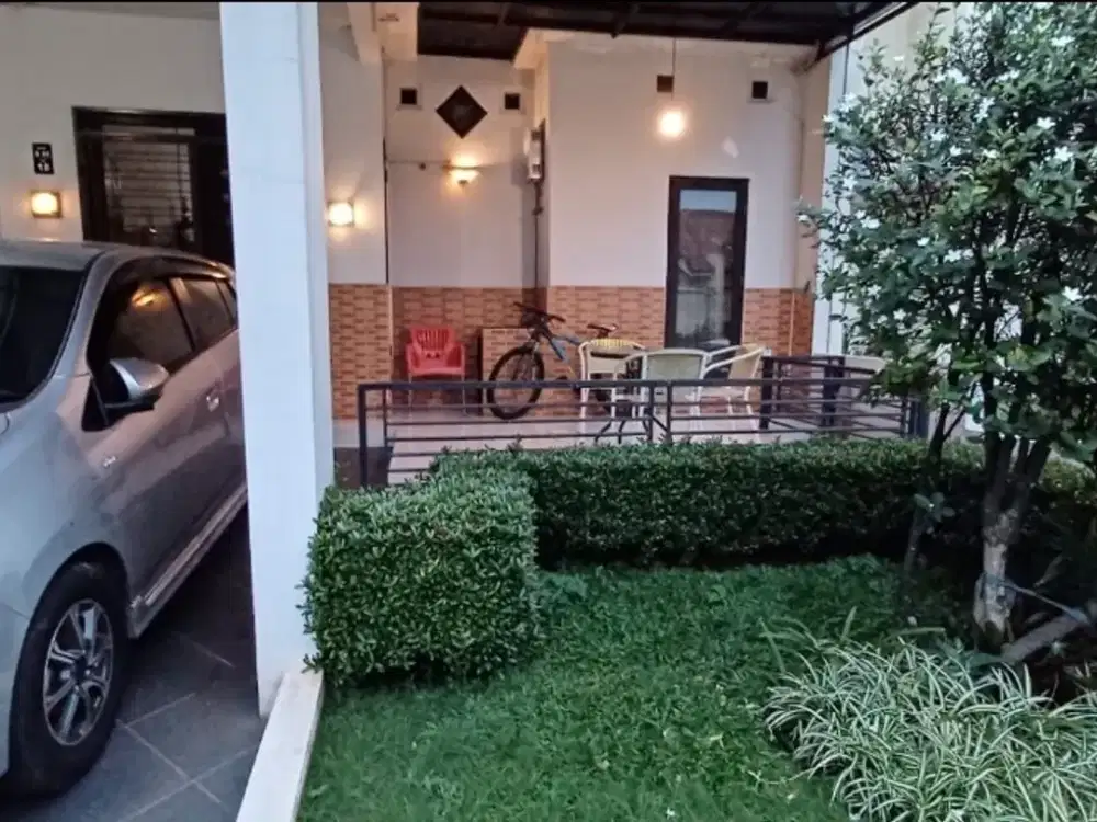 Rumah rapi & siap huni 5 kamar tidur, di sutera delima Alam sutera