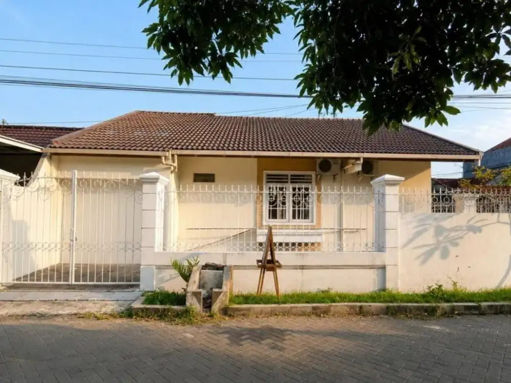 Dijual rumah siap huni sutorejo tengah