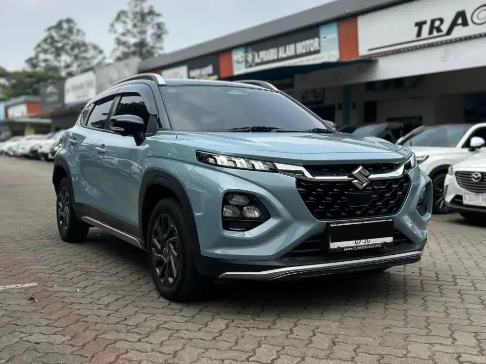 SUZUKI FRONX SGX TWO TONE 1.5 HYBRID AT BIRU 2025