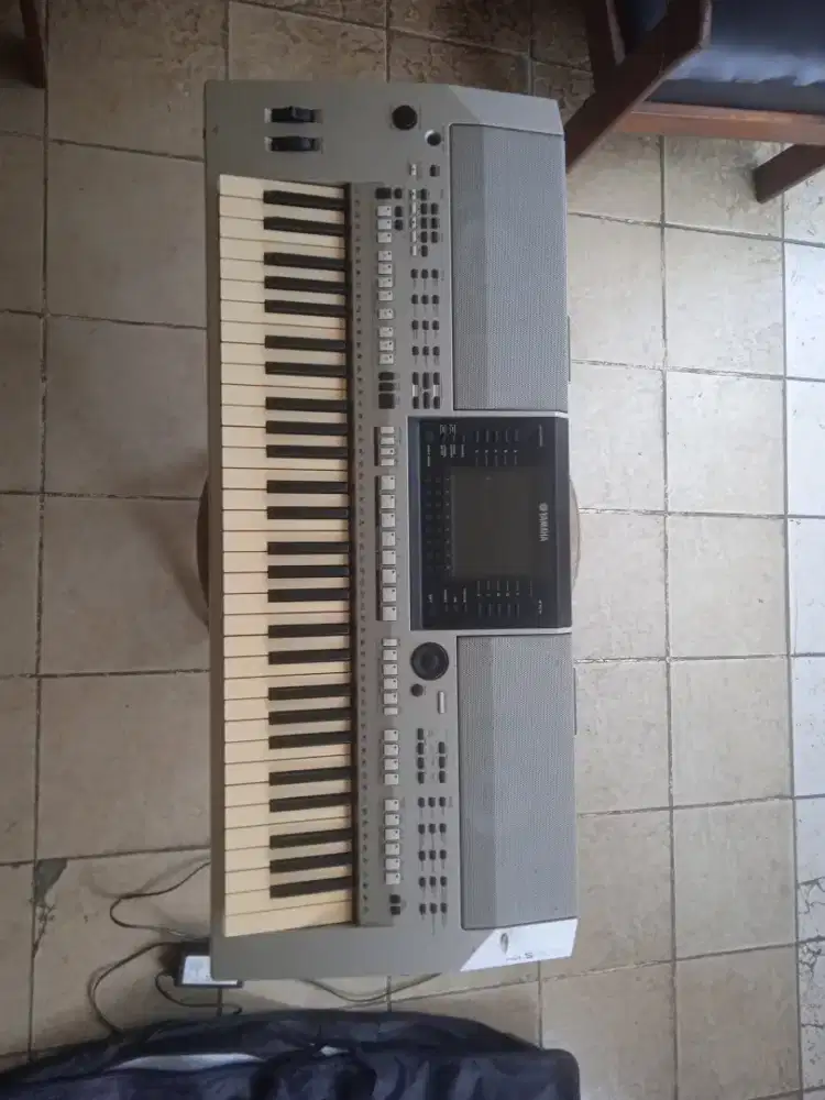 Keyboard yamaha psr s900
