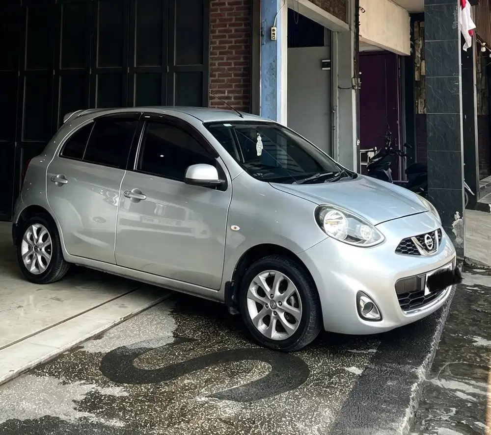 Nissan march 1.2 Xs matic 2014