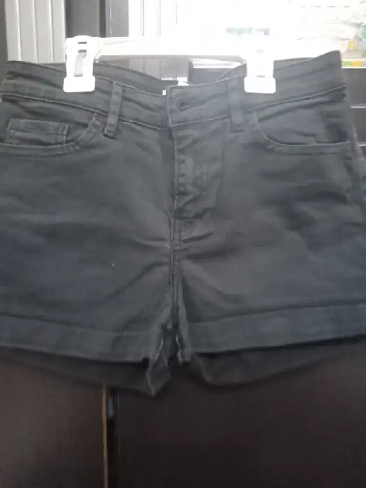 Hotpant H&M hitam