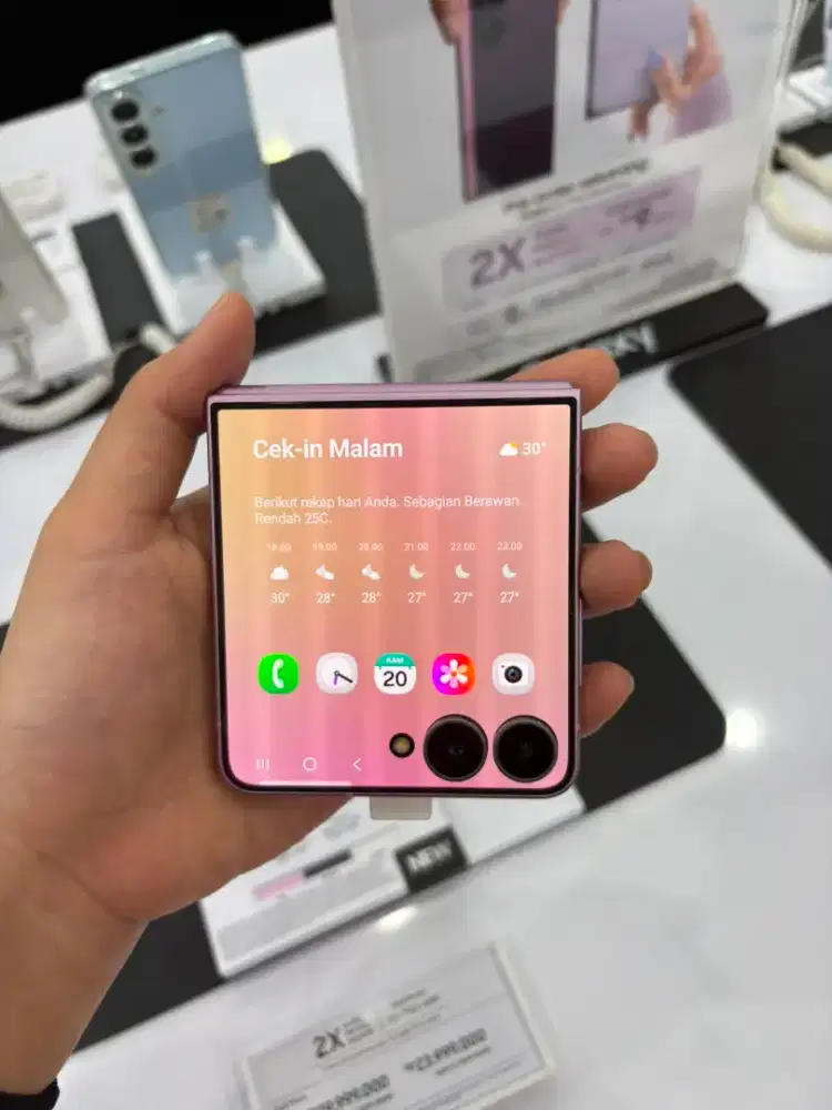 SAMSUNG GALXY Z FLIP8