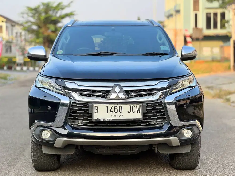 Pajero Dakar 2017 hitam (Aha Gallery)